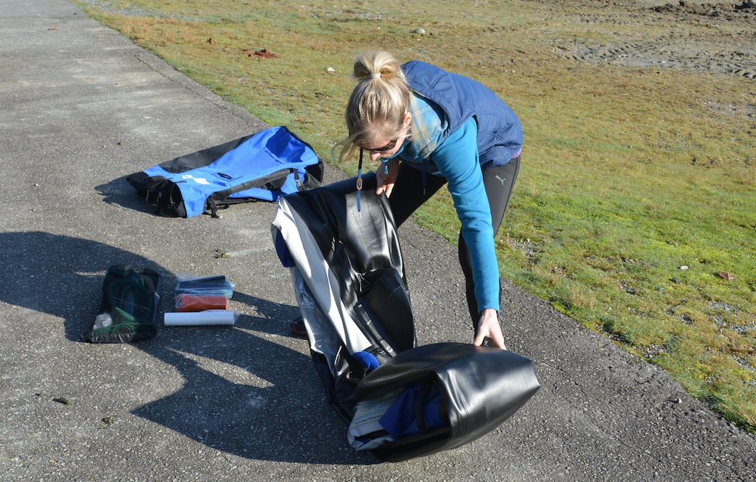 unrolling the 393rl inflatable kayak
